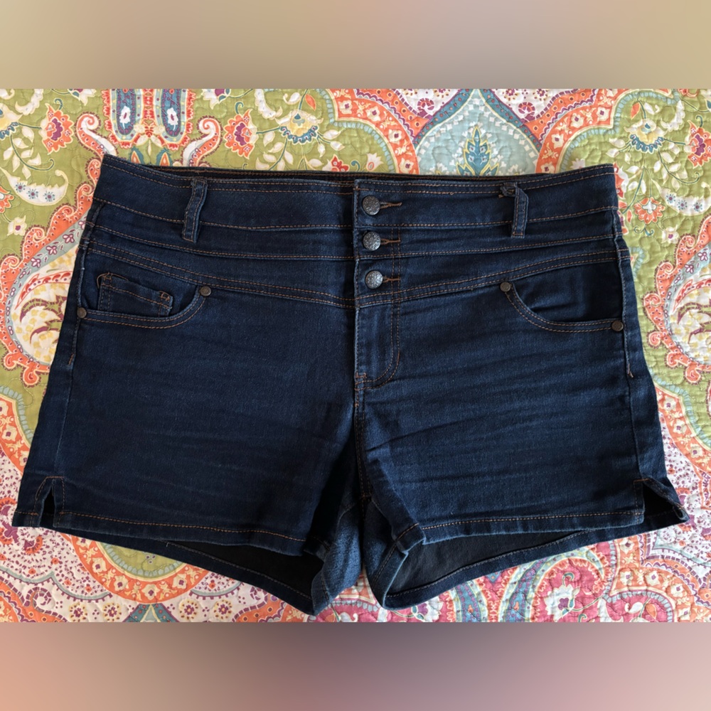 Blue Spice Jean Shorts